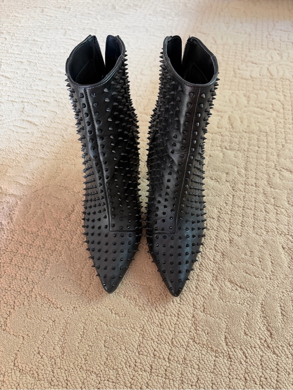 Steve Madden Vapor Black Spiked Stiletto Ankle Boots Size 10